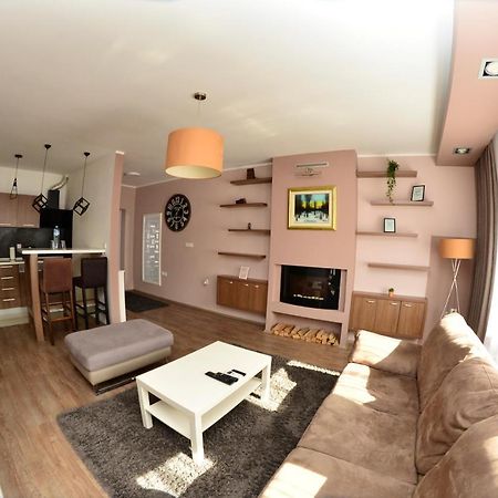 Madea Apartments Novi Sad Ngoại thất bức ảnh