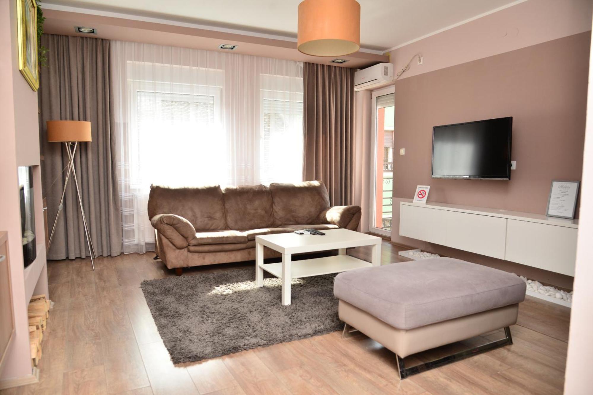 Madea Apartments Novi Sad Ngoại thất bức ảnh