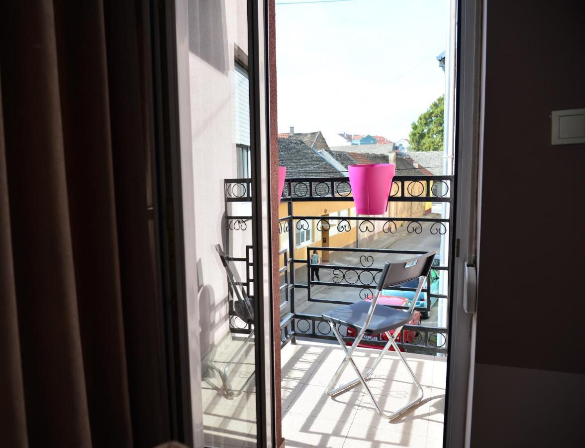 Madea Apartments Novi Sad Ngoại thất bức ảnh