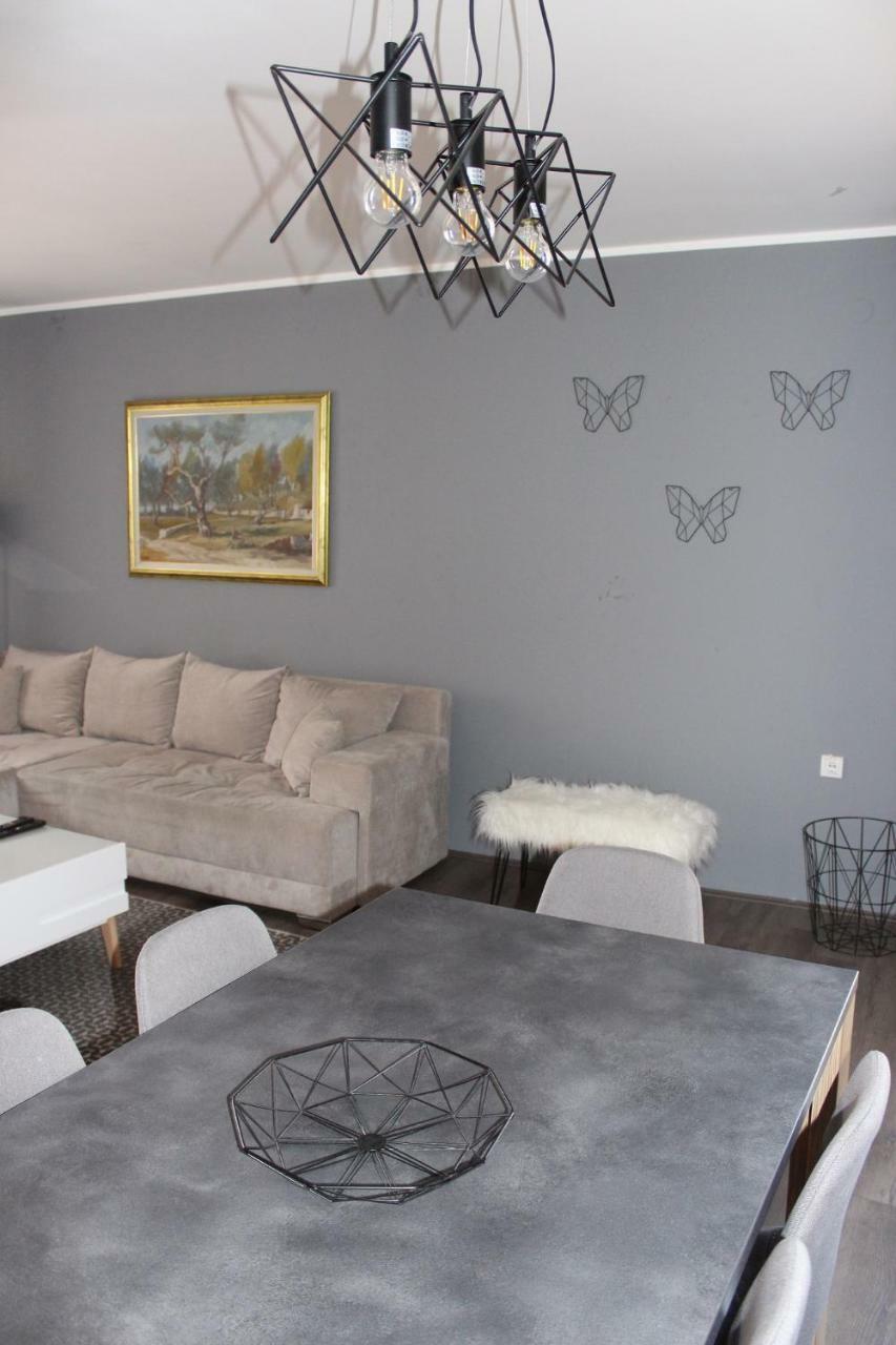 Madea Apartments Novi Sad Ngoại thất bức ảnh